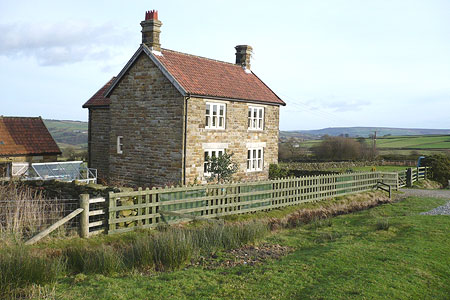 An un-named cottage remotely situated on Glaisdale Moor