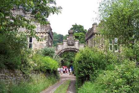 Gate Lodge on Catherine House Lane, Luddenden Dean