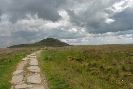Shutlingsloe seen from the approach path from Trentabank