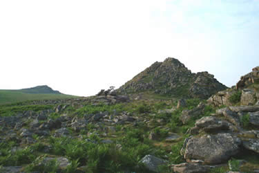 Leather Tor looks for all the world like a miniature Tryfan