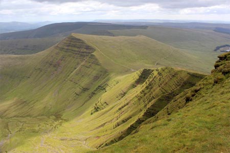 Looking east along the escarpment to Cribyn