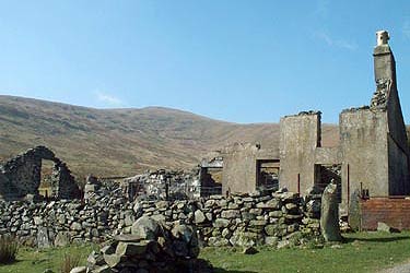 Moel Eilio beyond derelict farm of Maen-llwyd-isaf