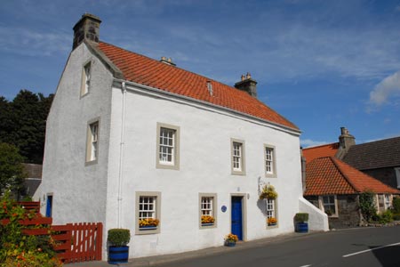 Culross - a pan-tiled cottage near the town centre