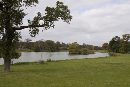 The lake in Holkham Park